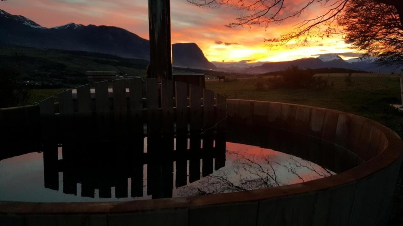 Glamping Patagonia Nativa Rural Hotel Coyhaique Exterior photo